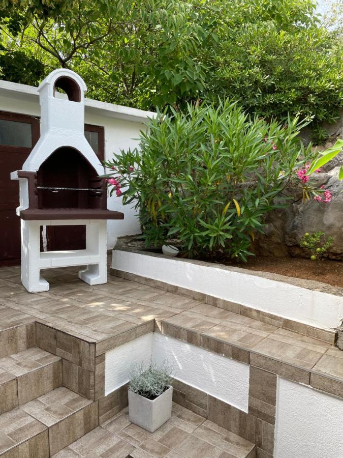 Holiday Home Cesarica Karlobag Exterior photo