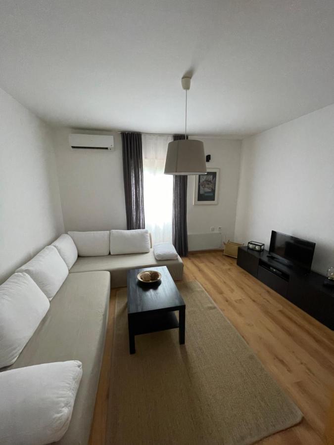Holiday Home Cesarica Karlobag Exterior photo